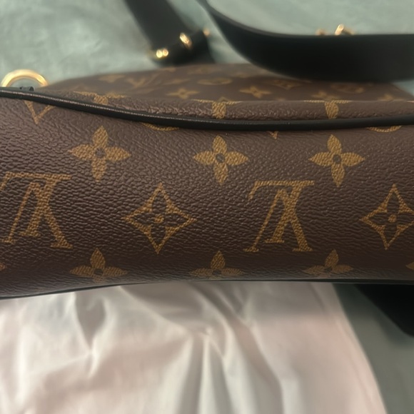 Louis Vuitton
Odeon NM Handbag Monogram Canvas PM - Picture 5 of 8